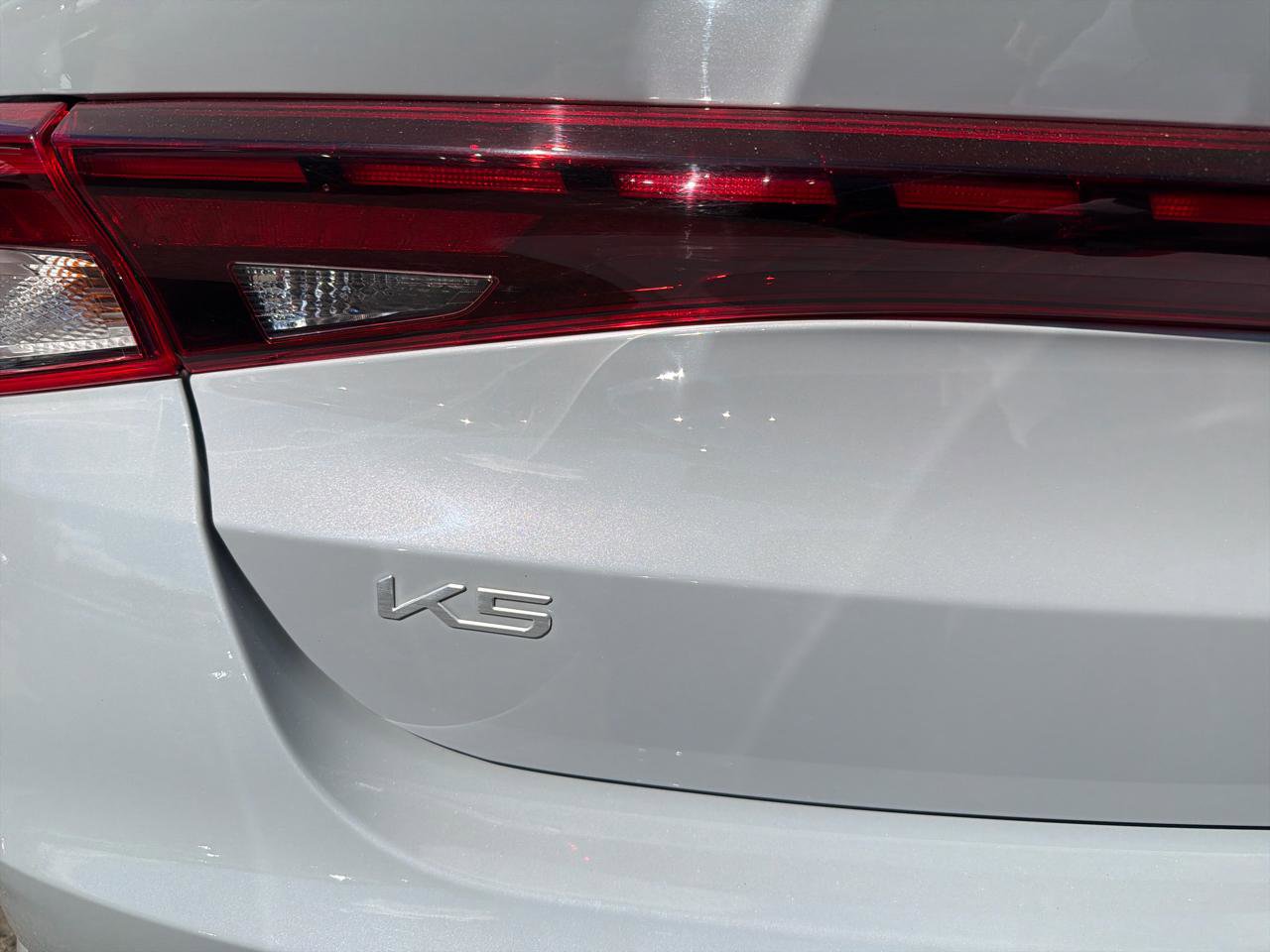 Used 2023 Kia K5 GT-Line w/ GT-Line Premium Package image 9