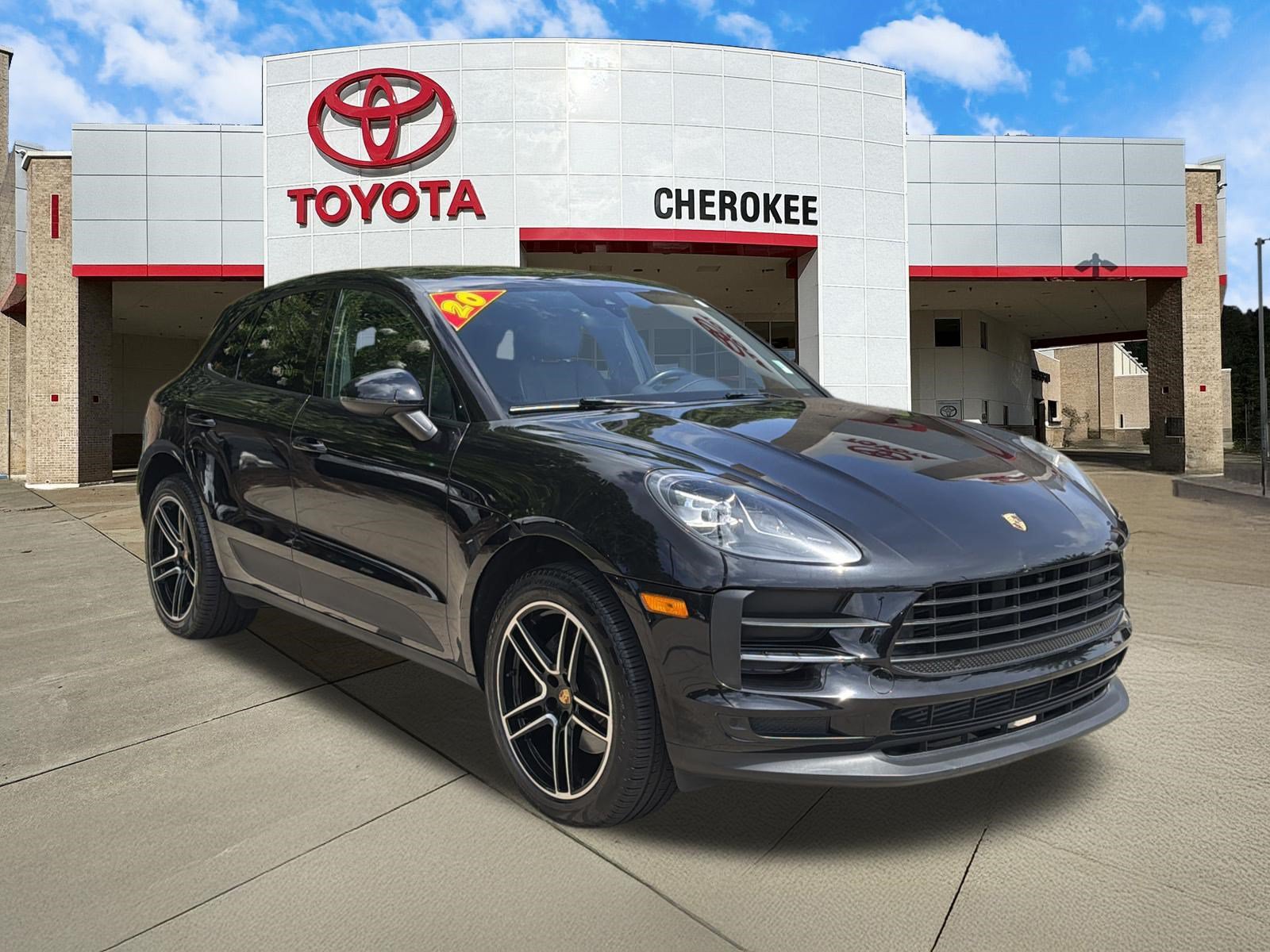Used 2020 Porsche Macan AWD/4WD image 3