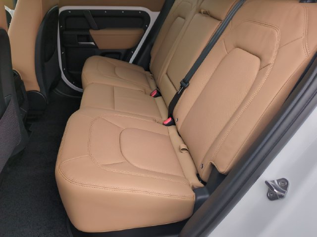 New 2026 Land Rover Defender 110 X-Dynamic SE AWD/4WD image 15