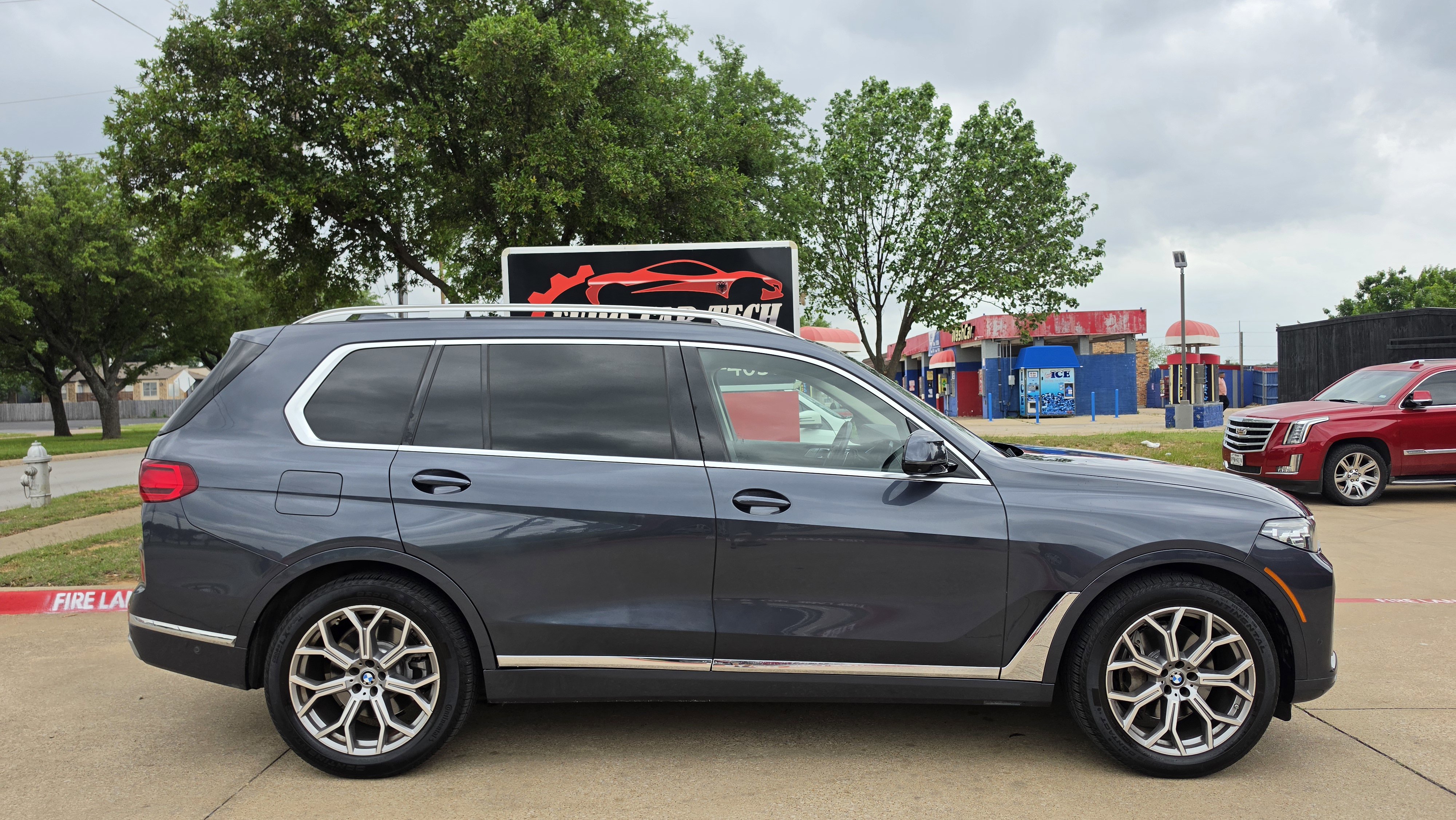 Used 2022 BMW X7 xDrive40i w/ Premium Package image 7