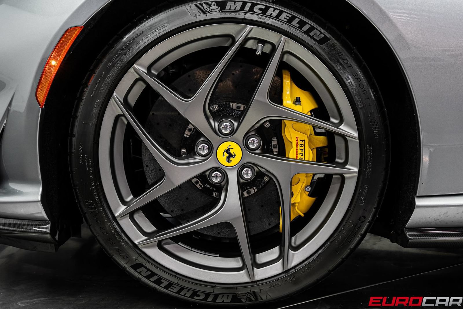 Used 2020 Ferrari 812 Superfast RWD image 28