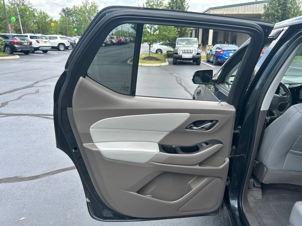 Used 2019 Chevrolet Traverse LT w/ LT Premium Package FWD image 26