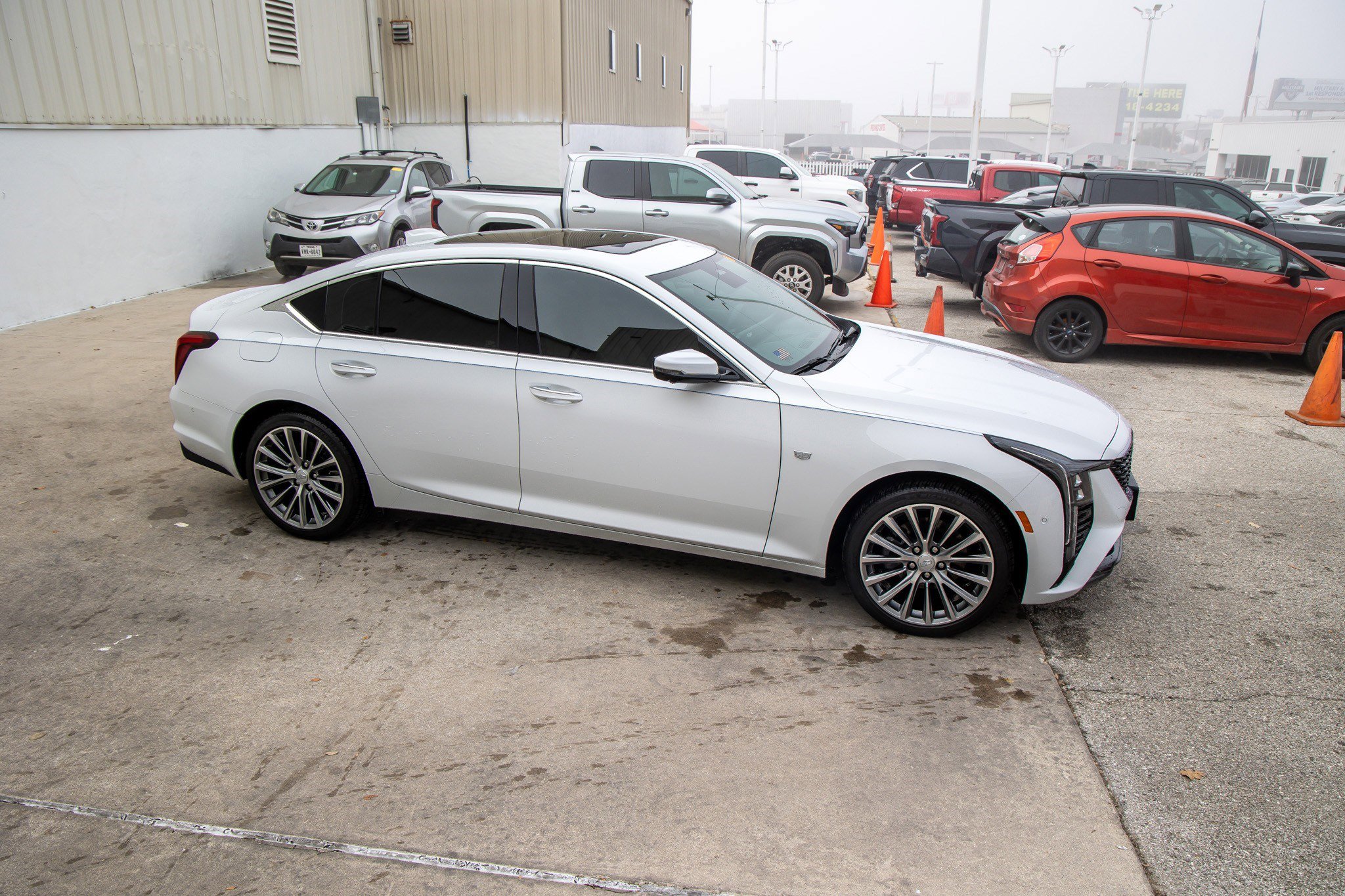 Used 2025 Cadillac CT5 Premium Luxury image 7