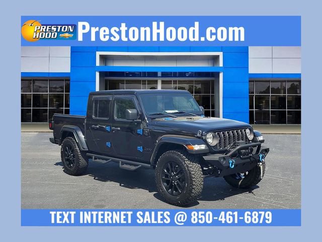 Used 2024 Jeep Gladiator Sport AWD/4WD image 1