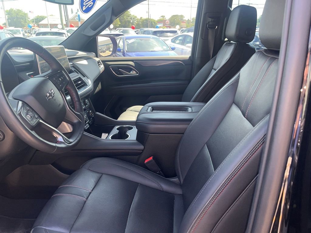 Used 2022 Chevrolet Tahoe RST w/ Luxury Package RWD image 18