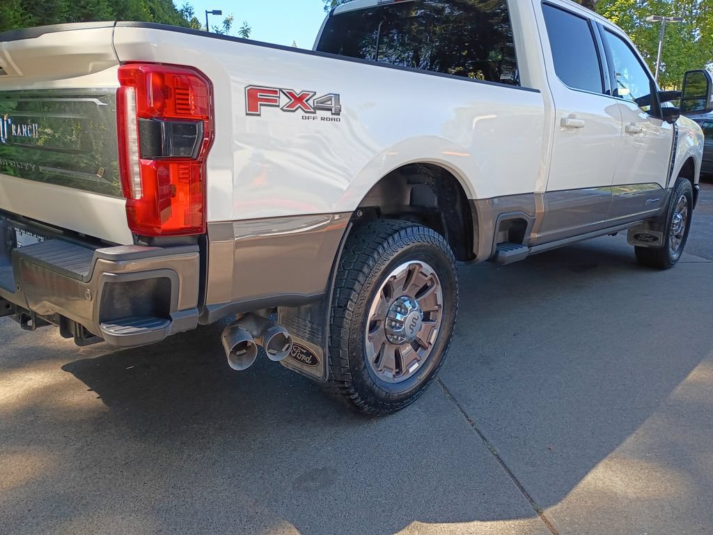 Used 2023 Ford F350 King Ranch AWD/4WD image 4