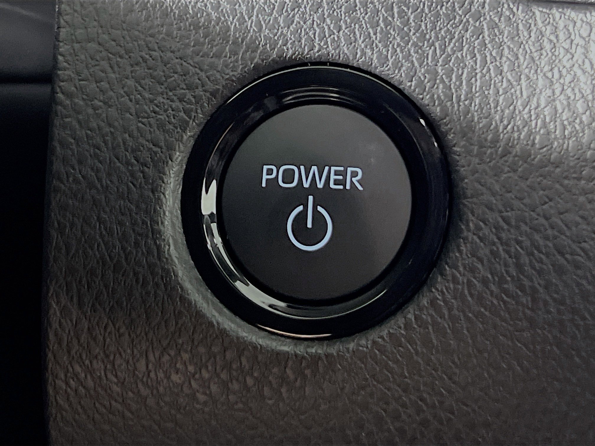 Used 2025 Toyota Camry SE w/ Convenience Package image 23