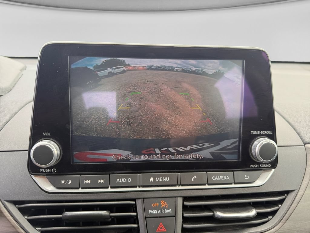 Used 2024 Nissan Altima 2.5 SV FWD image 27