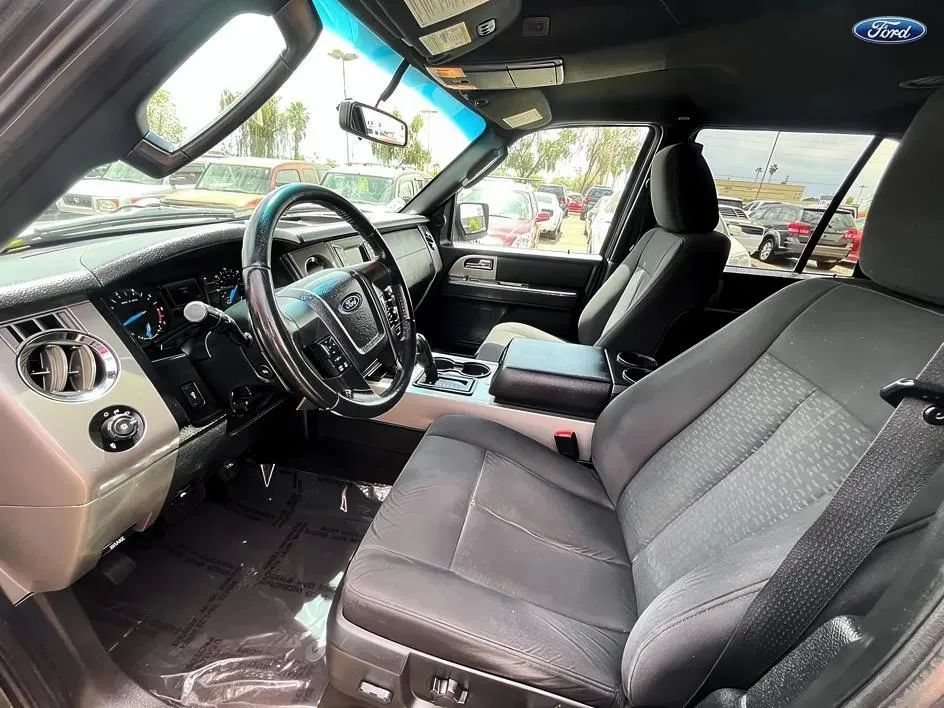 Used 2017 Ford Expedition XLT AWD/4WD image 9