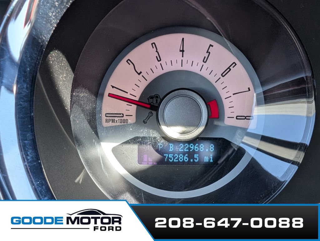 Used 2012 Ford Mustang GT Premium RWD image 19
