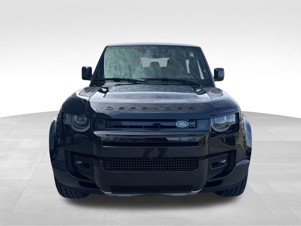New 2024 Land Rover Defender 90 V8 image 5
