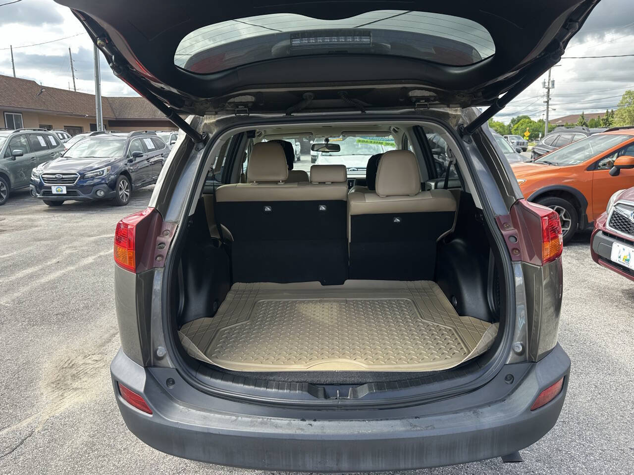 Used 2014 Toyota RAV4 Limited AWD/4WD image 7