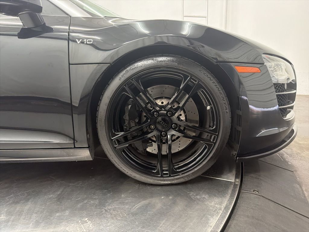 Used 2011 Audi R8 V10 image 11