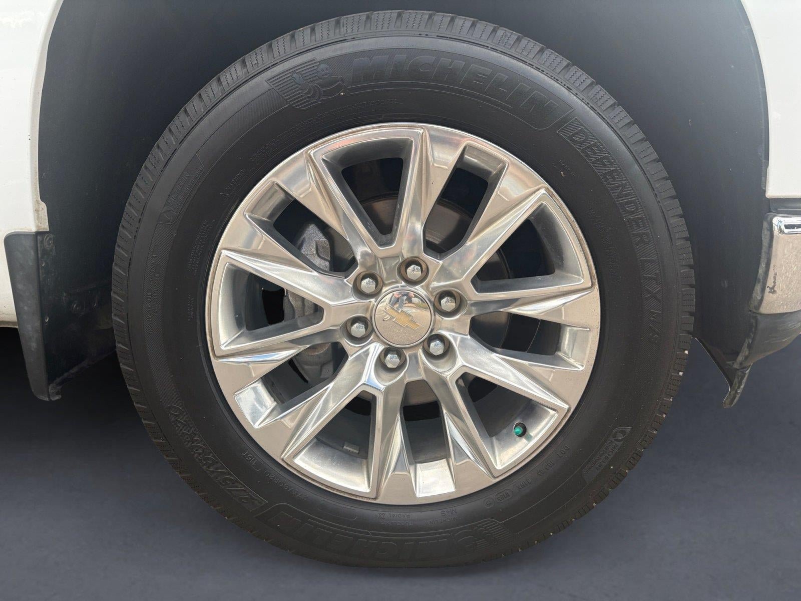 Used 2020 Chevrolet Silverado 1500 LTZ w/ LTZ Plus Package AWD/4WD image 14