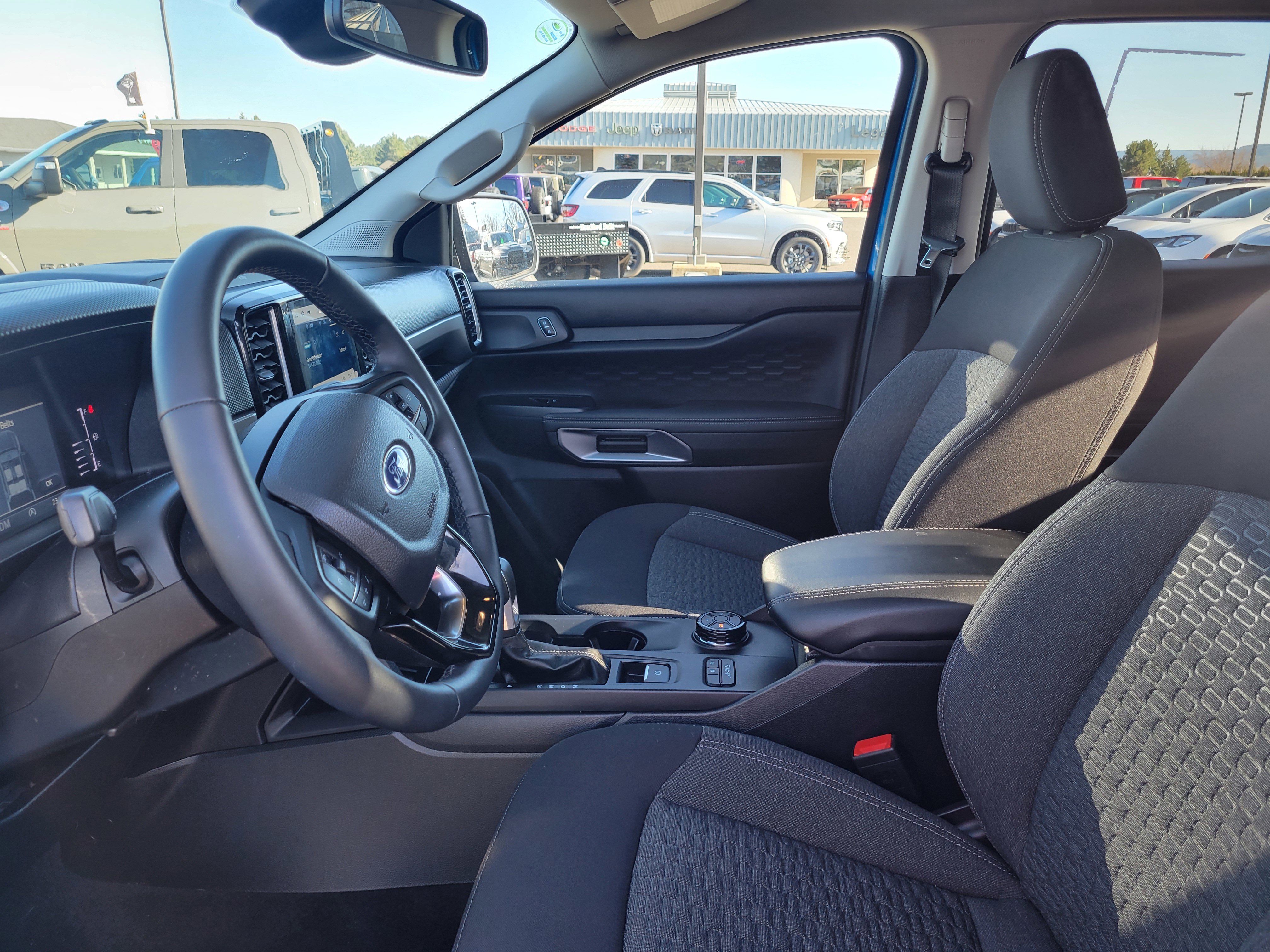 Used 2024 Ford Ranger XLT w/ FX4 Off-Road Package image 7