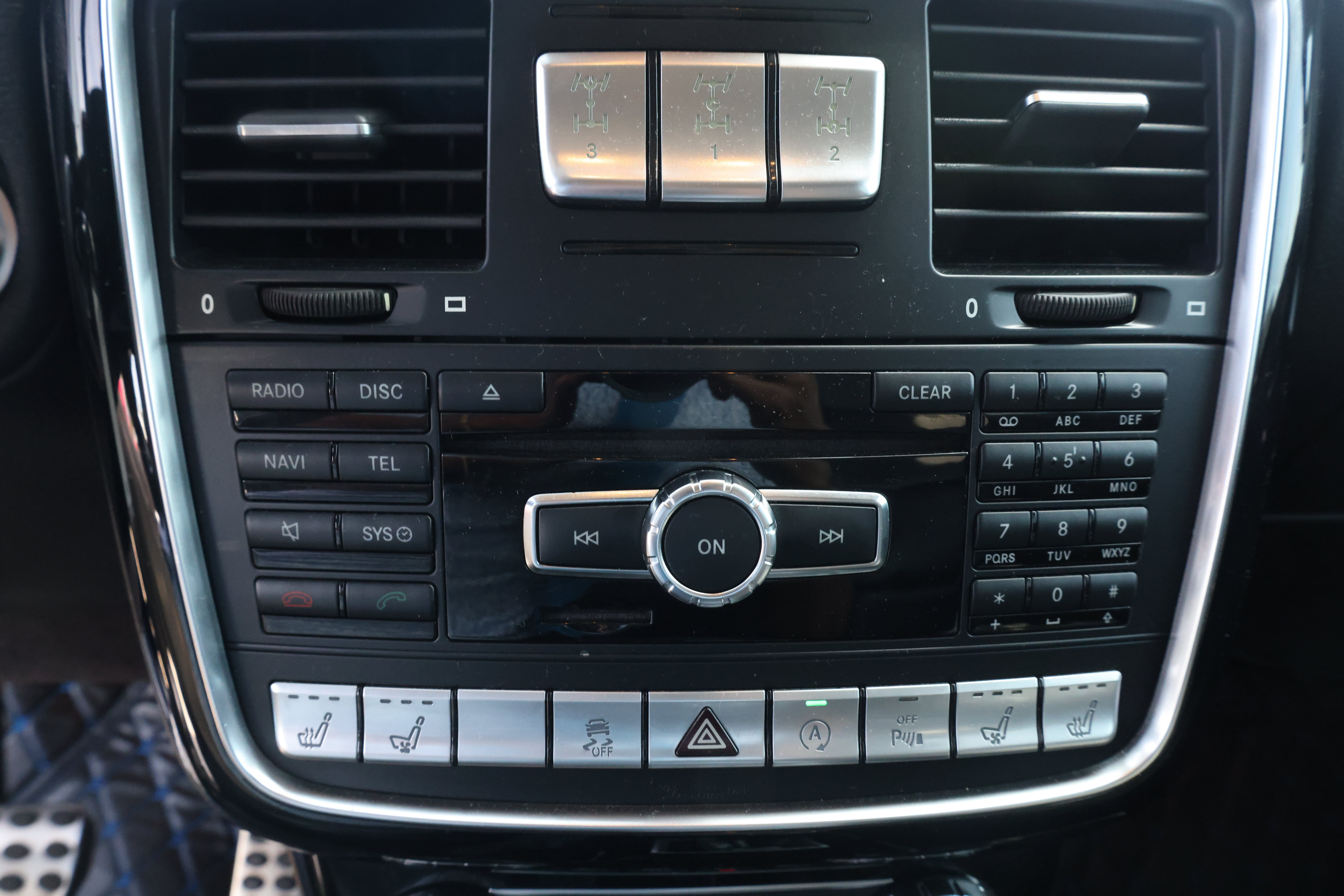 Used 2016 Mercedes-Benz G 550 image 7