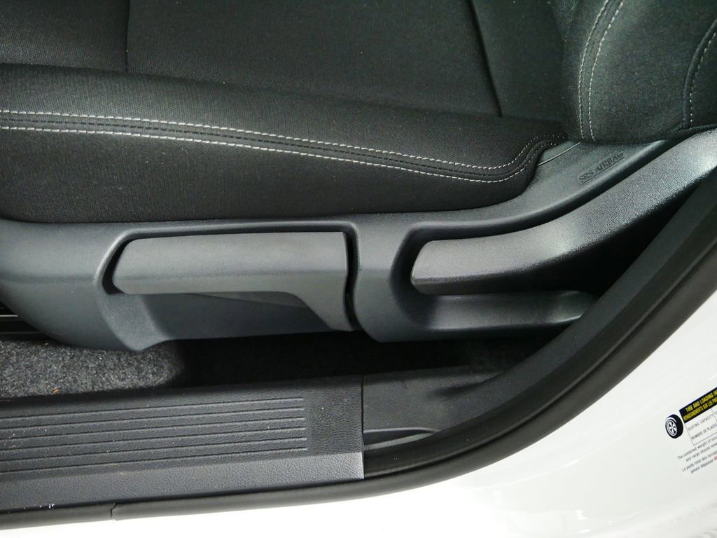 Used 2023 Nissan Rogue S image 24