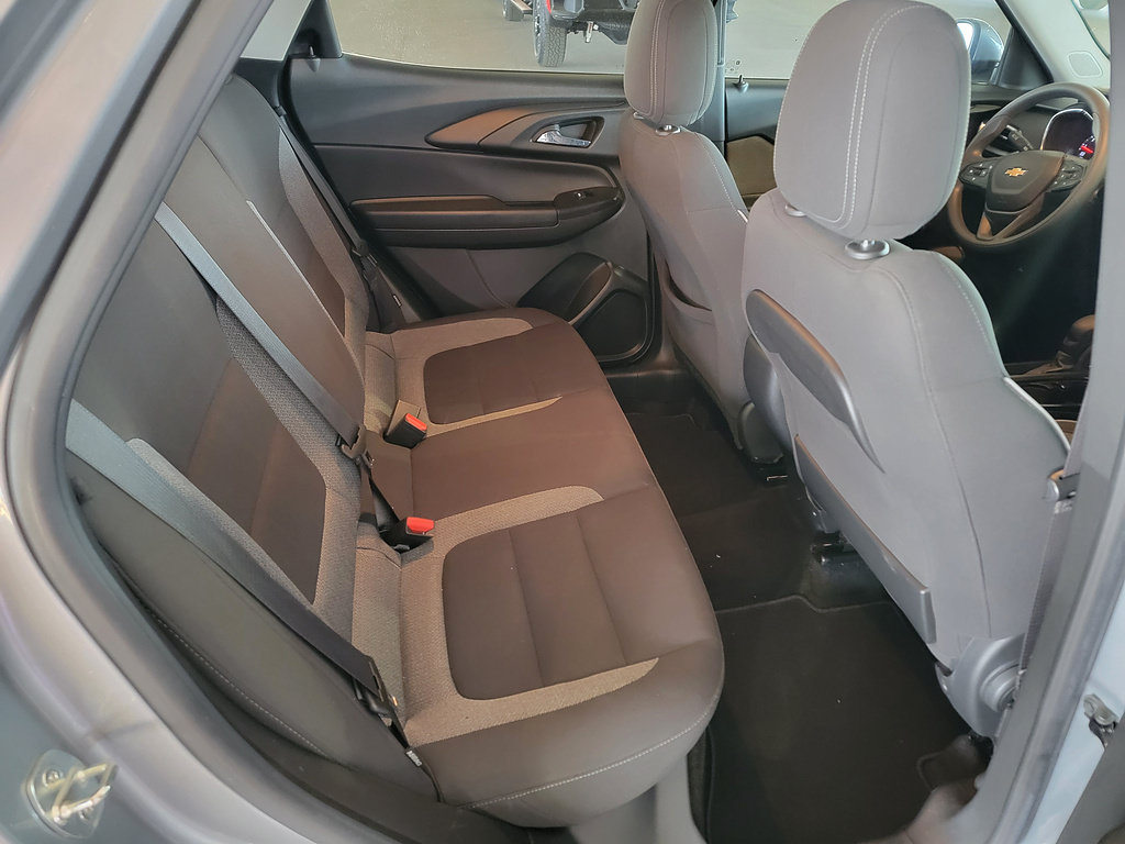 Used 2023 Chevrolet TrailBlazer LT AWD/4WD image 7
