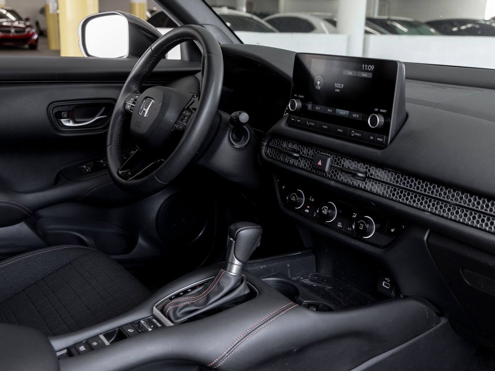 Used 2025 Honda HR-V Sport image 28