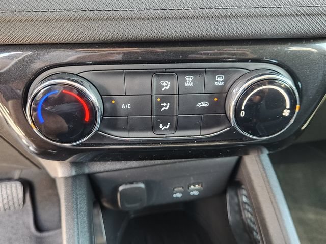 Used 2025 Chevrolet TrailBlazer LT AWD/4WD image 18
