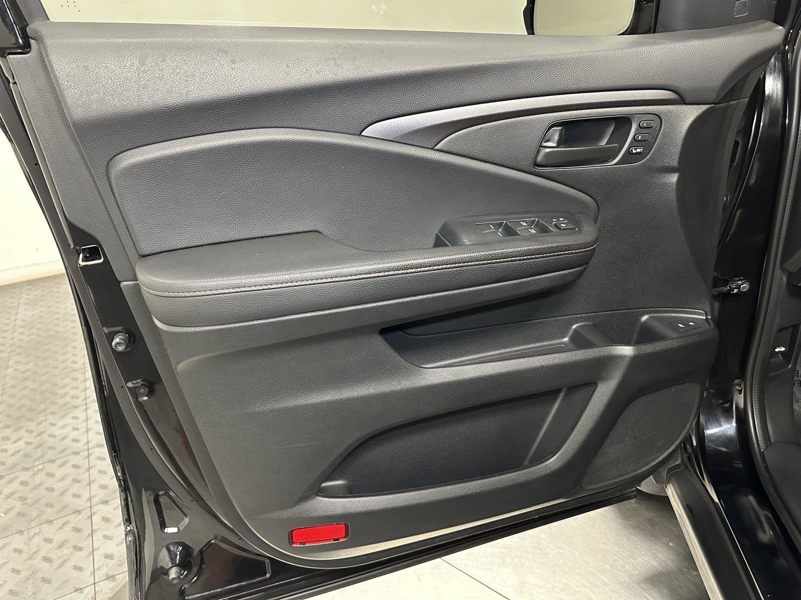 Certified 2023 Honda Passport TrailSport image 20