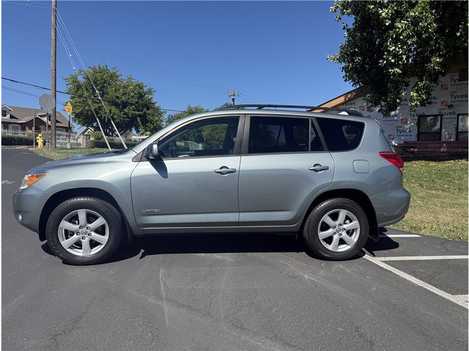 Used 2006 Toyota RAV4 Limited w/ Tow Prep Pkg AWD/4WD image 2