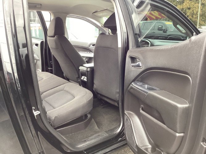 Used 2016 Chevrolet Colorado LT w/ LT Convenience Package image 8