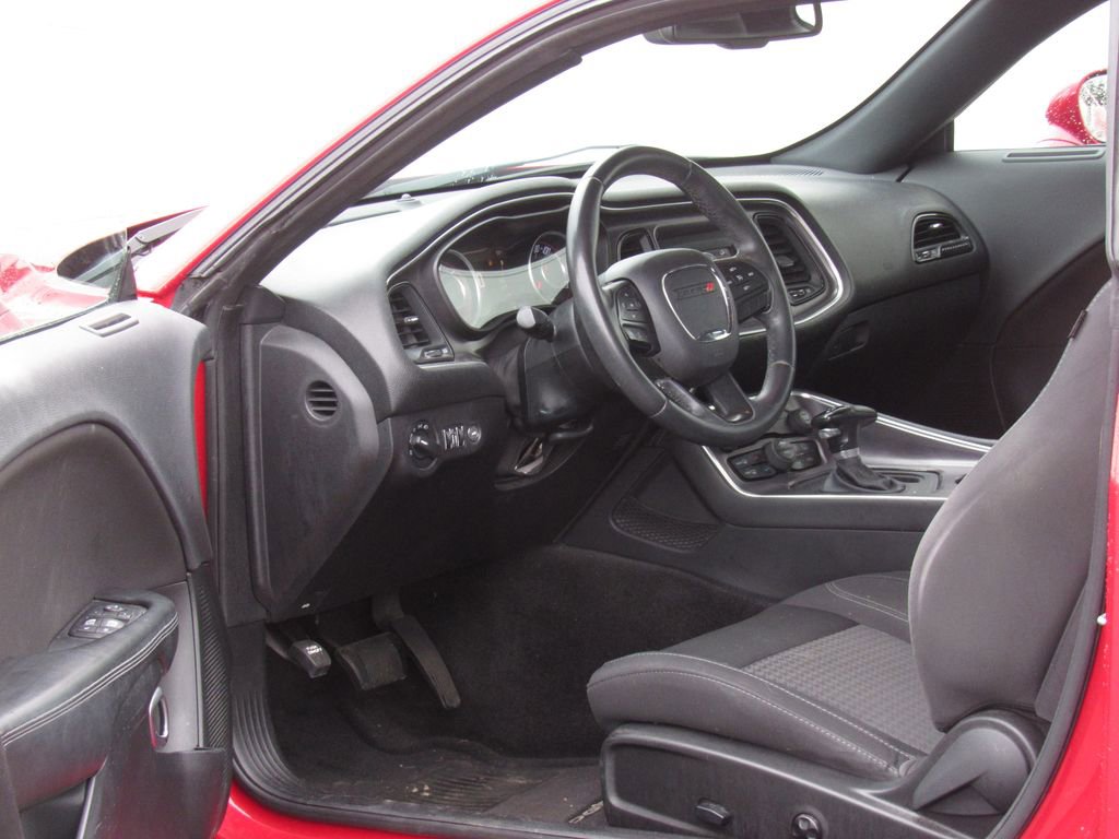 Used 2015 Dodge Challenger SXT w/ Super Sport Group (SS/T) RWD image 8