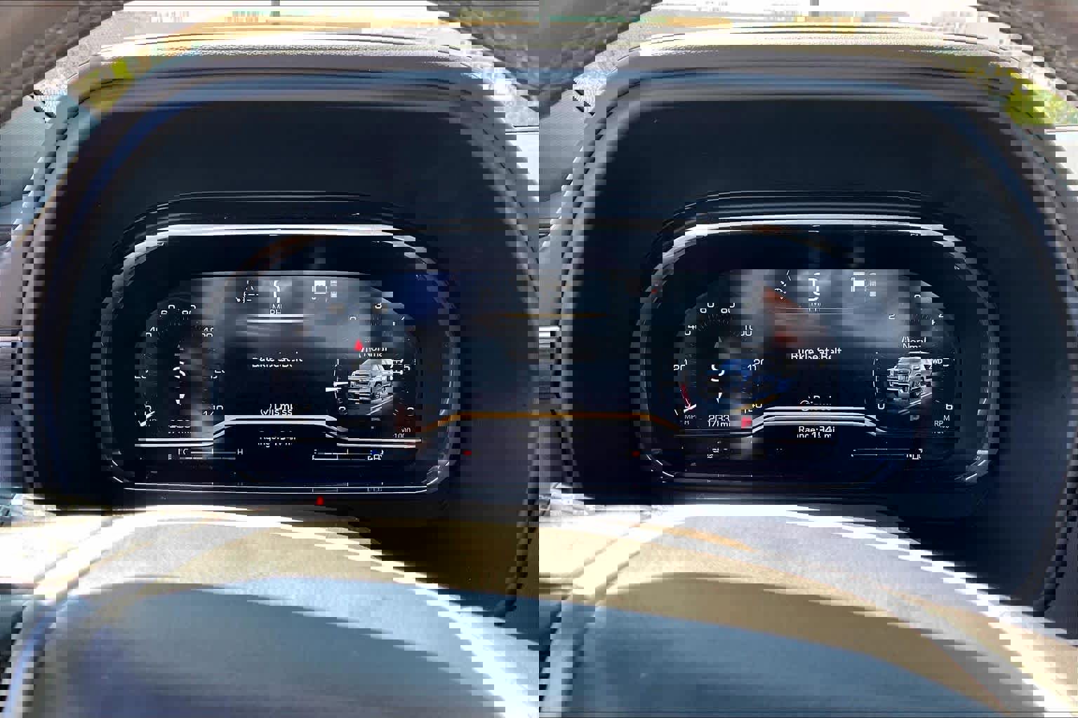 Used 2022 GMC Yukon XL SLT w/ SLT Premium Package image 26