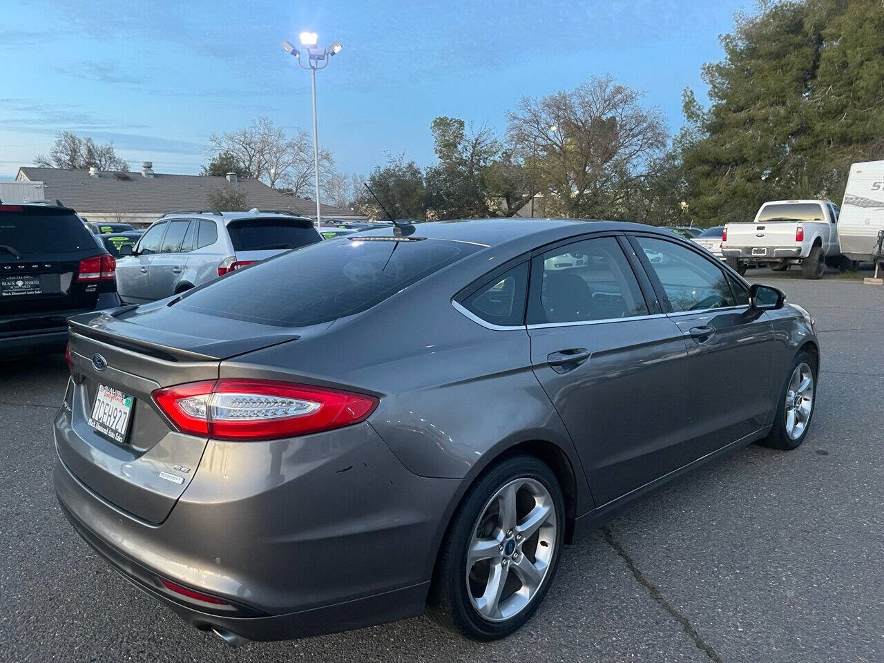 Used 2014 Ford Fusion SE image 9