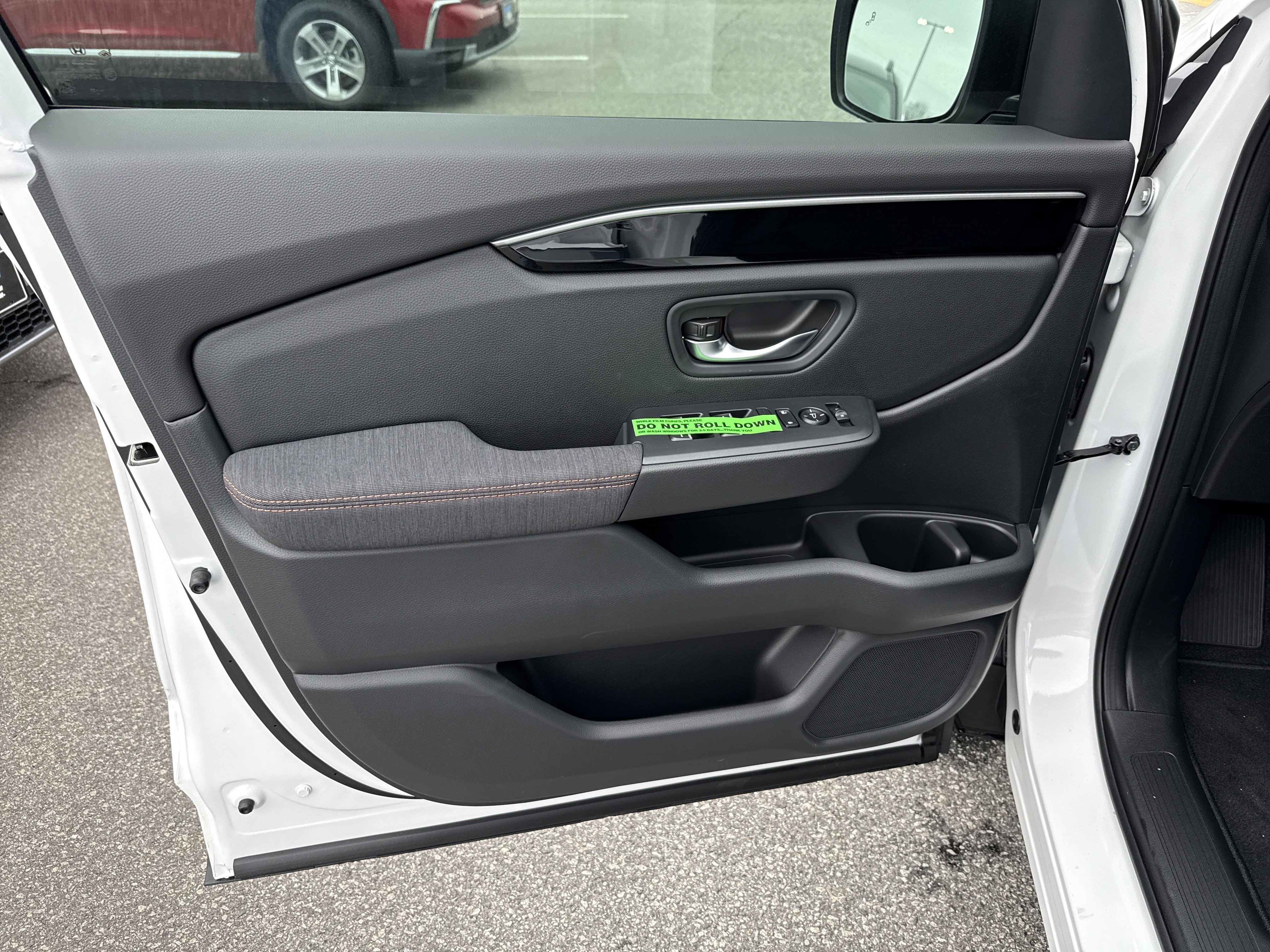 New 2026 Honda Pilot Sport image 12