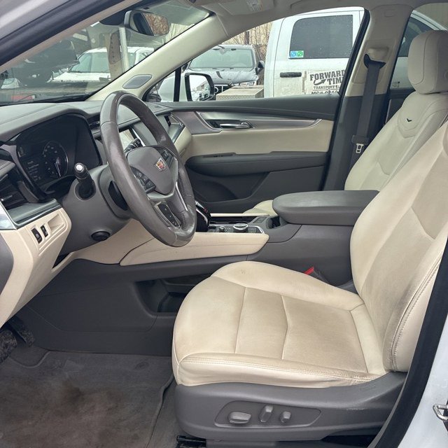 Used 2021 Cadillac XT5 Premium Luxury image 12