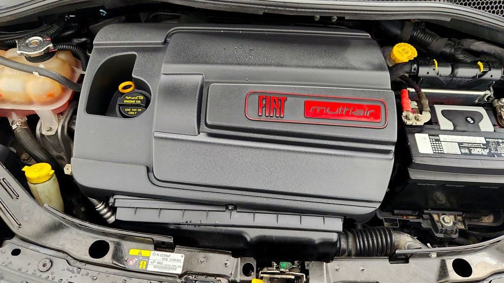 Used 2015 FIAT 500 Pop image 24