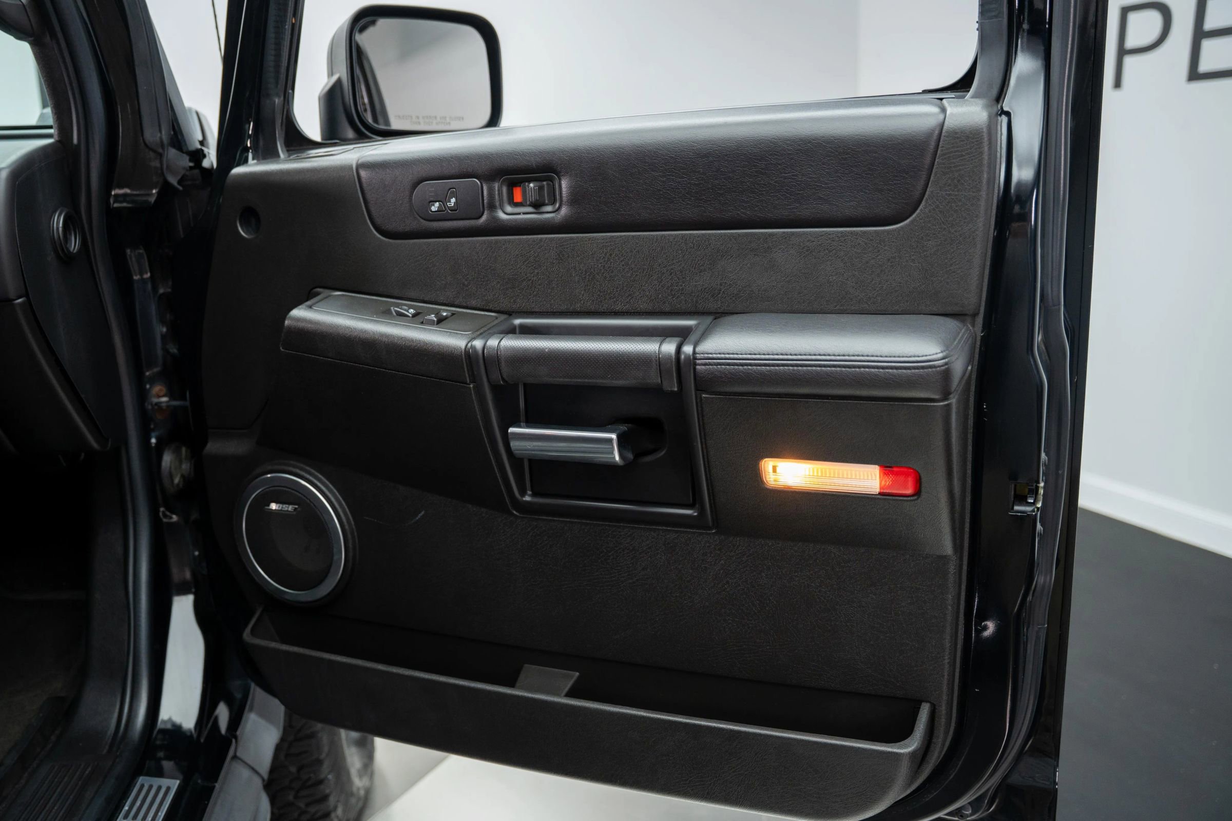 Used 2006 HUMMER H2 image 26