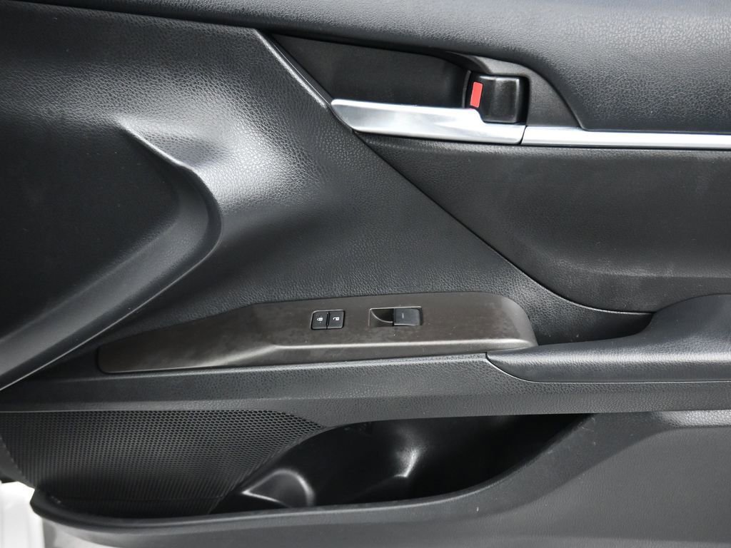 Used 2023 Toyota Camry SE image 38