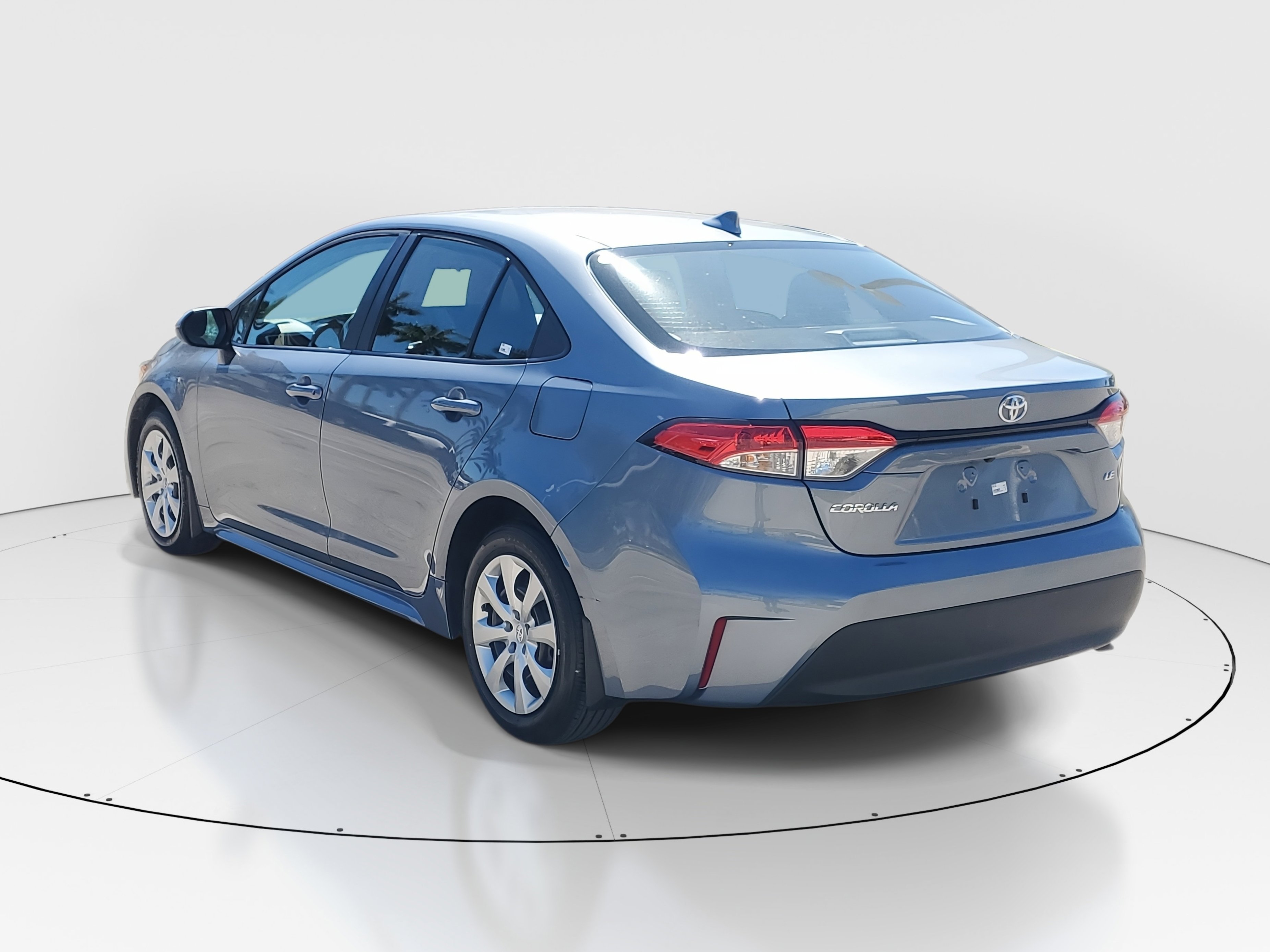 Certified 2025 Toyota Corolla LE image 5