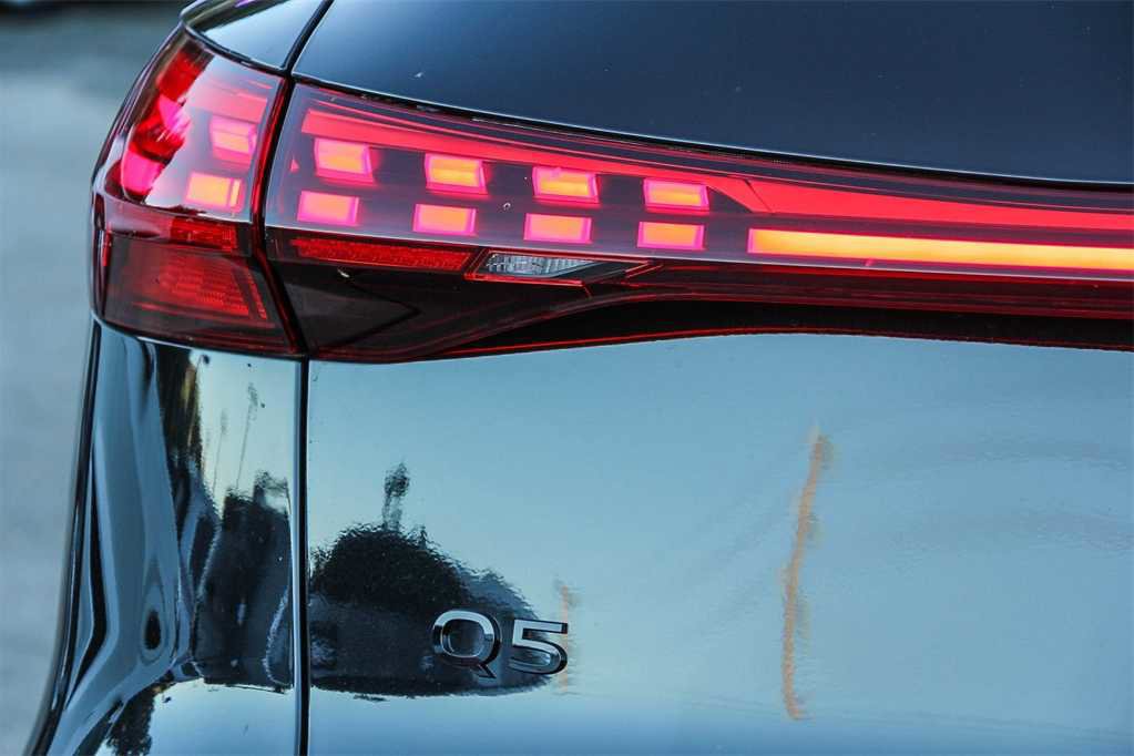 New 2025 Audi Q5 Premium Plus image 11