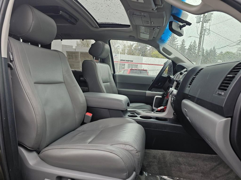 Used 2008 Toyota Sequoia Limited AWD/4WD image 10