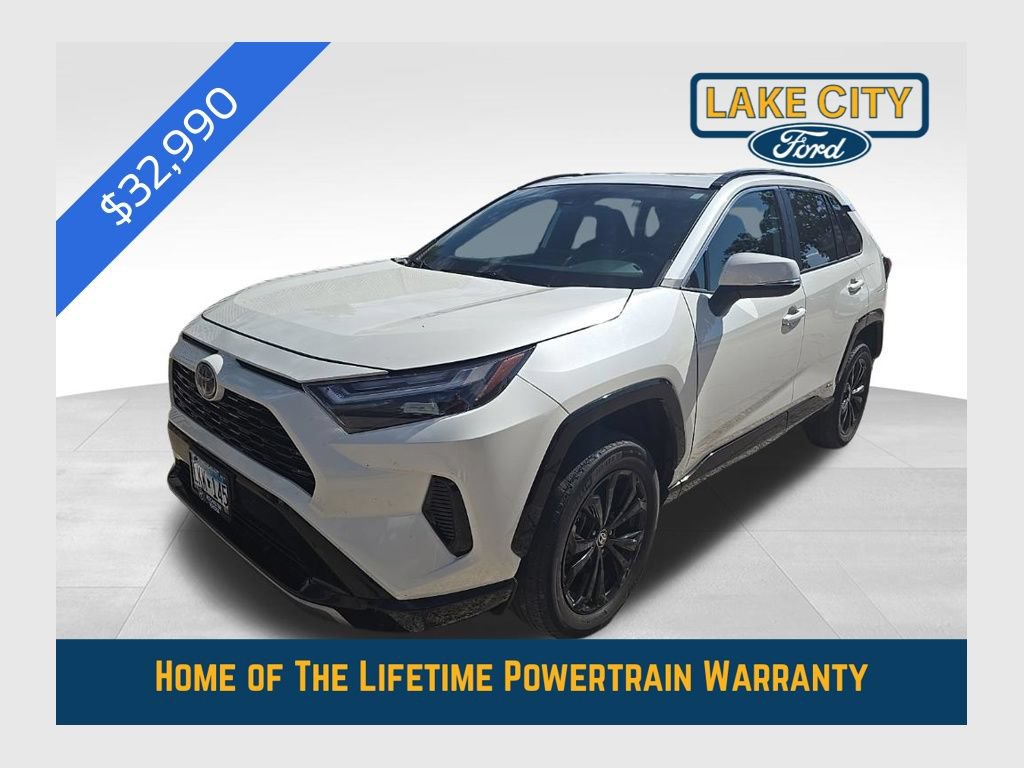 Used 2022 Toyota RAV4 SE w/ Convenience Package AWD/4WD image 1