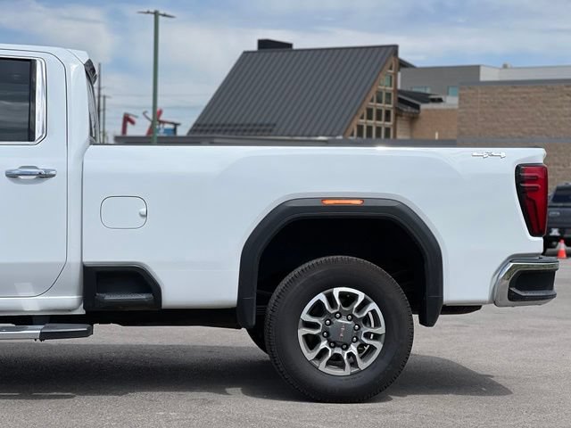 Used 2024 GMC Sierra 3500 SLT w/ SLT Convenience Package AWD/4WD image 5