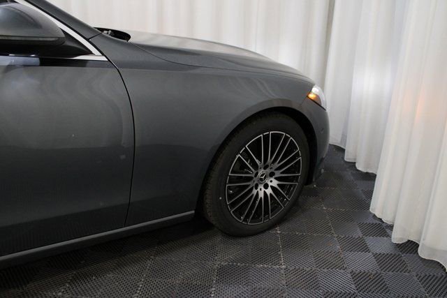 New 2025 Mercedes-Benz C 300 4MATIC Sedan image 10