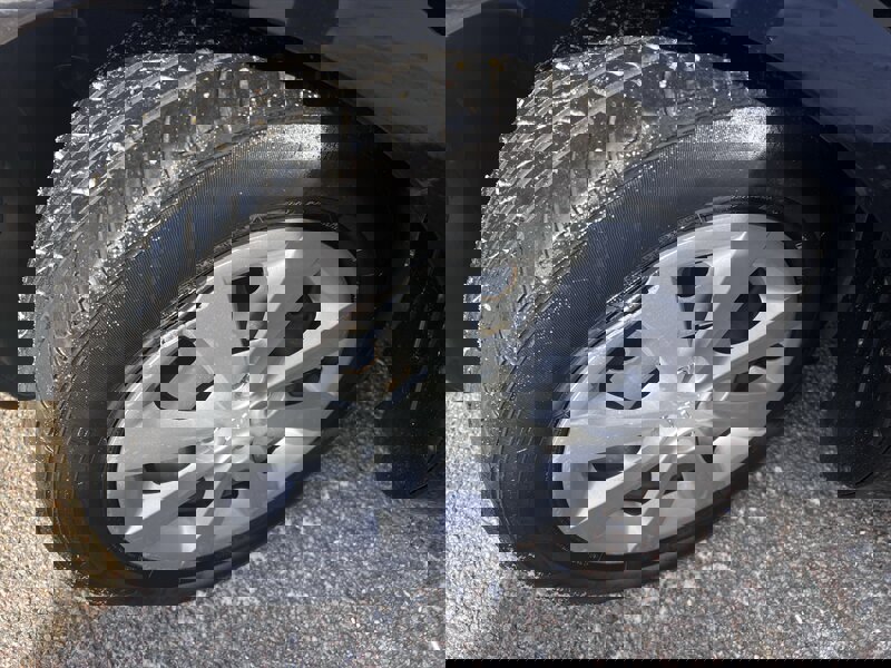 Used 2014 Kia Rio EX image 18