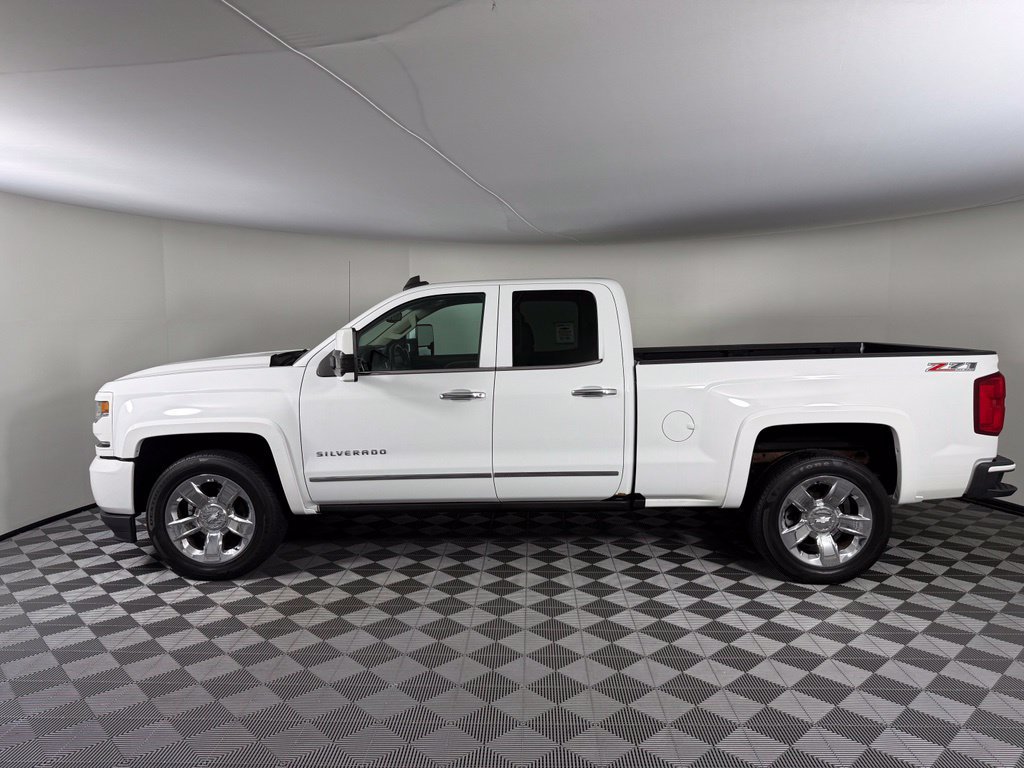 Used 2017 Chevrolet Silverado 1500 LTZ Z71 w/ LTZ Plus Package AWD/4WD image 2