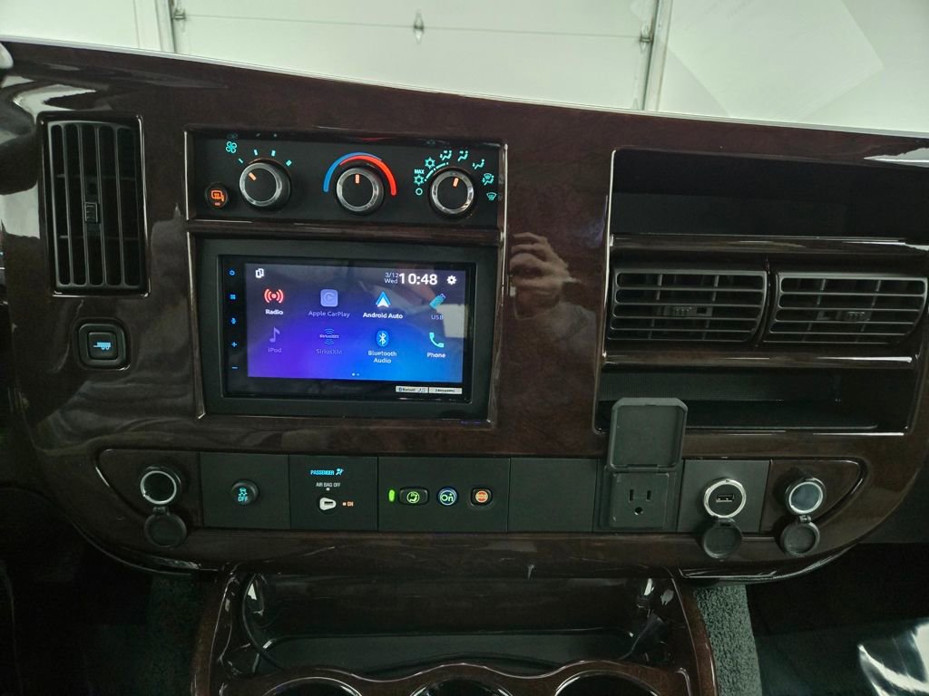 Used 2020 GMC Savana 2500 Explorer Limited SE image 28