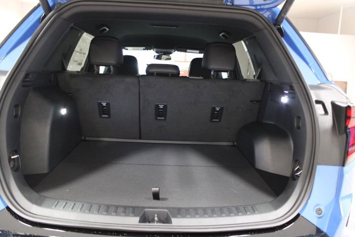 New 2026 GMC Terrain AT4 w/ Convenience Package III image 13