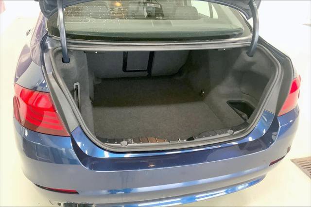 Used 2013 BMW 528i xDrive Sedan AWD/4WD image 17