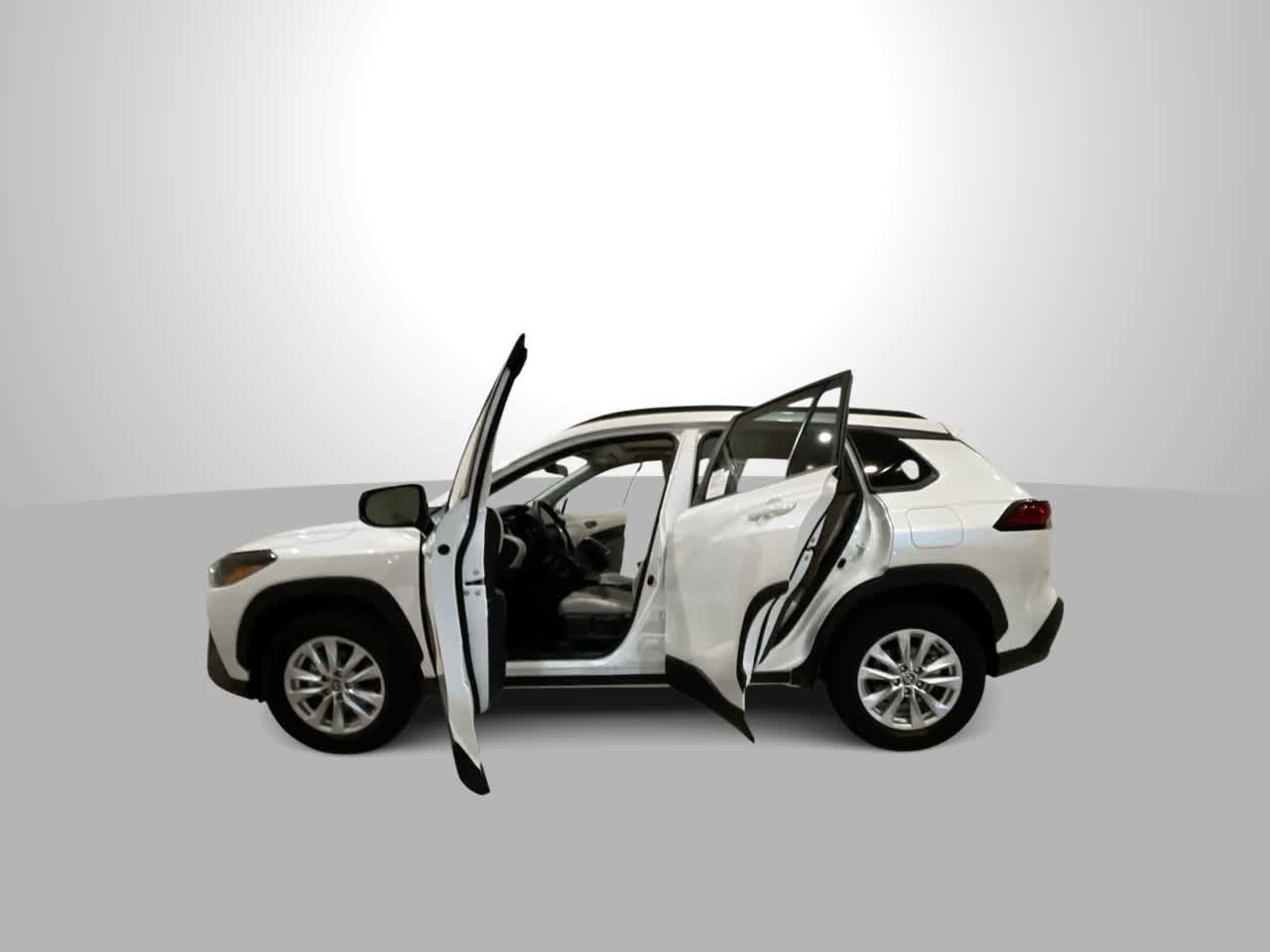 New 2026 Toyota Corolla Cross LE w/ Moonroof Package AWD/4WD image 4