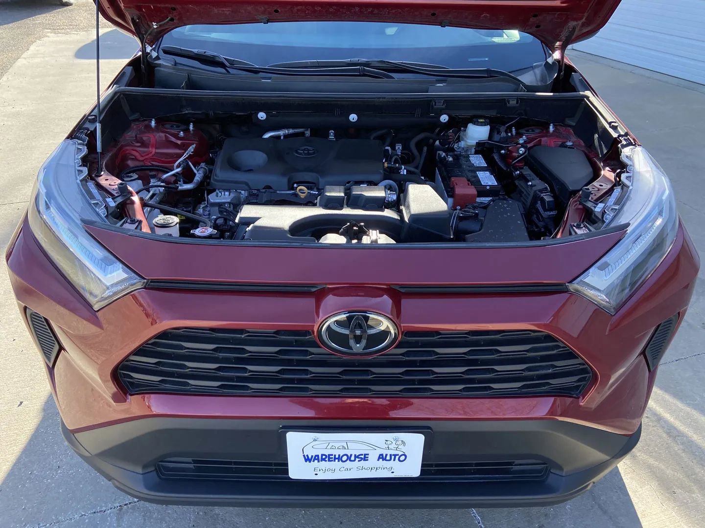 Used 2024 Toyota RAV4 LE AWD/4WD image 22