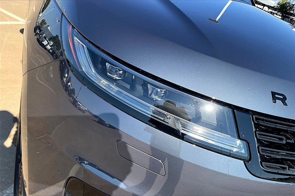 Certified 2025 Land Rover Range Rover Sport SE image 30