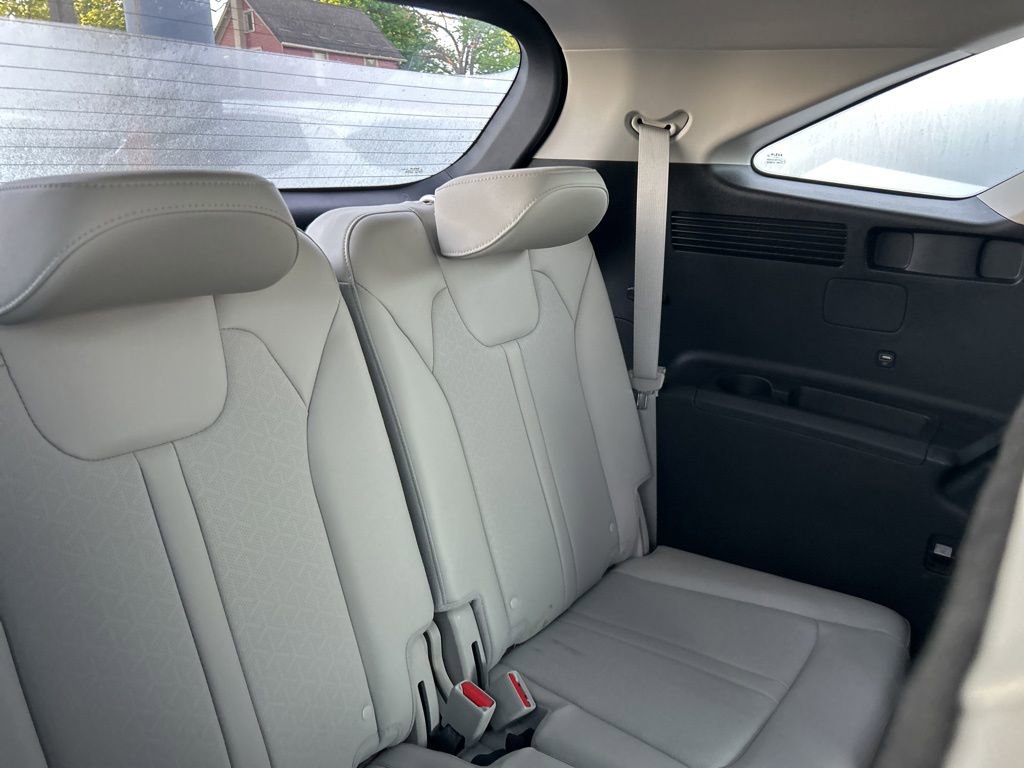 Used 2023 Kia Sorento SX AWD/4WD image 12